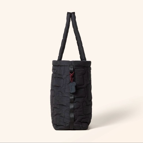 Woolrich x Target Quilted Sheep Tote Bag Black - Picture 10 of 11